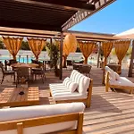 Restaurant La Madrague מלון