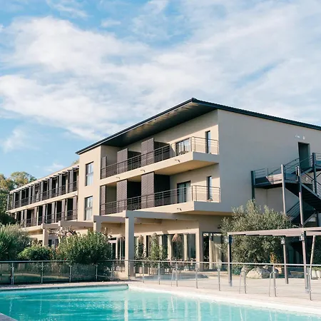 Restaurant La Madrague 호텔 3*