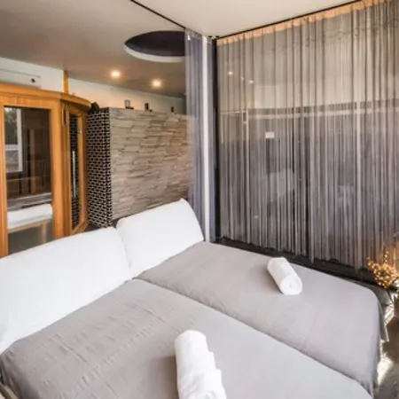 Restaurant La Madrague ホテル リュクシアナ