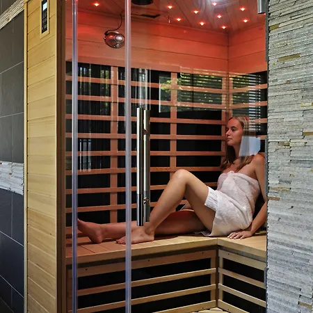 فندق Restaurant La Madrague لوسيانا