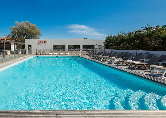 Hotel Restaurant La Madrague Lucciana (Corsica)