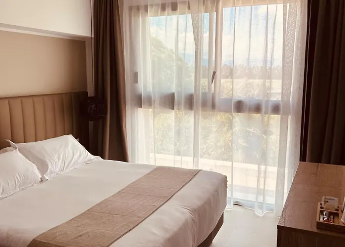 Restaurant La Madrague 3* Люссиана