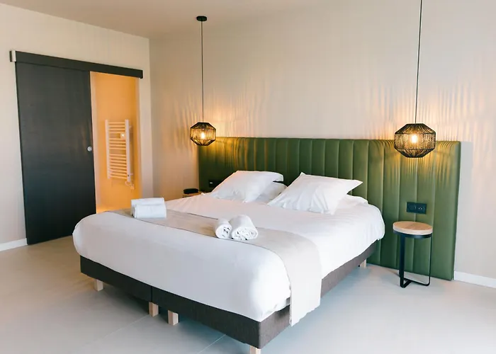 Restaurant La Madrague Hotel Lucciana (Corsica)