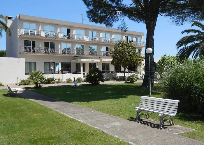 Restaurant La Madrague 3* Люссиана